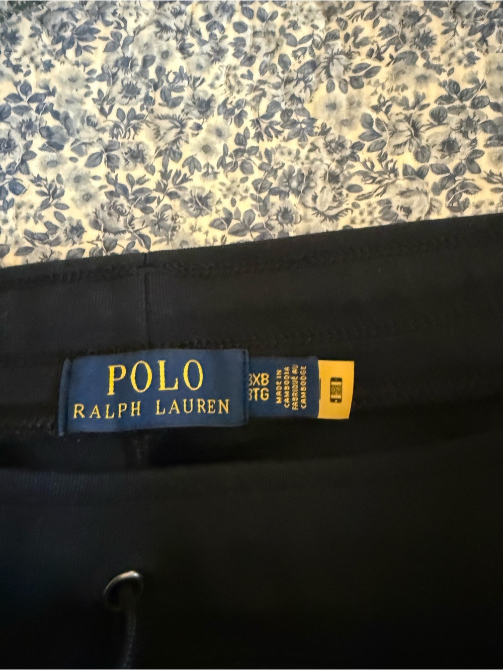 Ralph Lauren Navy Joggers with Yellow Logo Tag - Picture 3 of 3